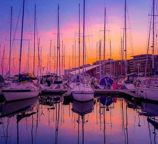 Tjuvholmen / Aker Brygge - Expensive Area In Oslo! * אוסלו