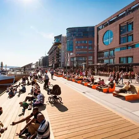 Tjuvholmen / Aker Brygge - Expensive Area In Oslo! * 오슬로