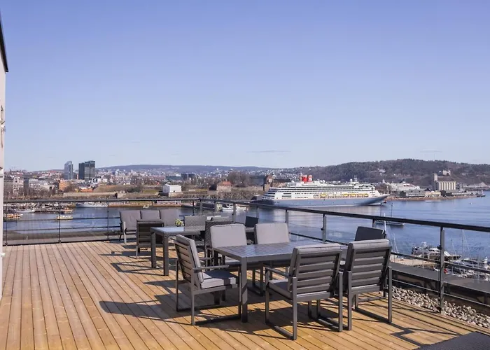 Tjuvholmen / Aker Brygge - Expensive Area In Oslo! 아파트