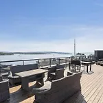 Tjuvholmen / Aker Brygge - Expensive Area In Oslo! *