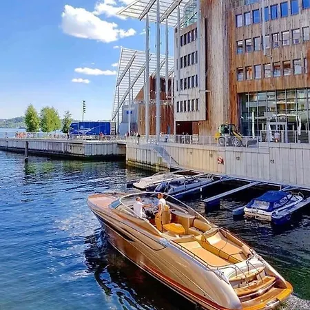 Tjuvholmen / Aker Brygge - Expensive Area In Oslo!