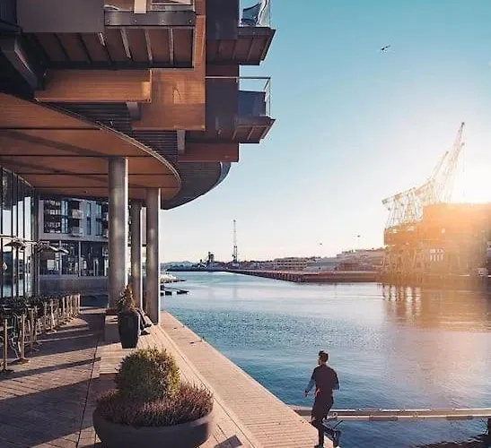 Tjuvholmen / Aker Brygge - Expensive Area In Oslo! *